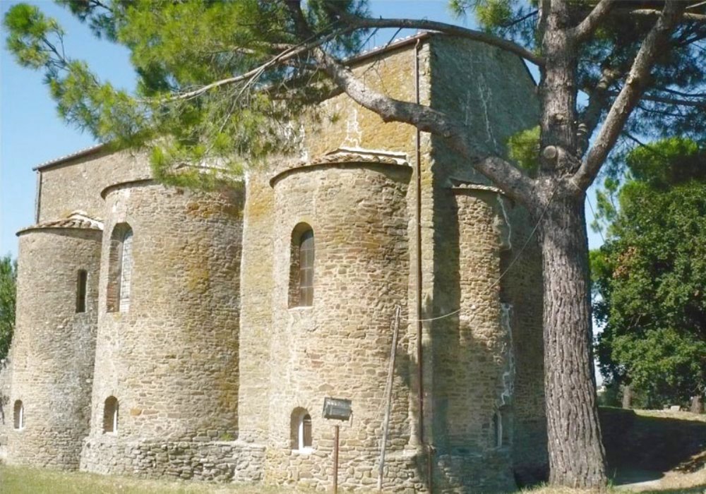 ABBAZIA DI FARNETA
Storia e arte in Toscana